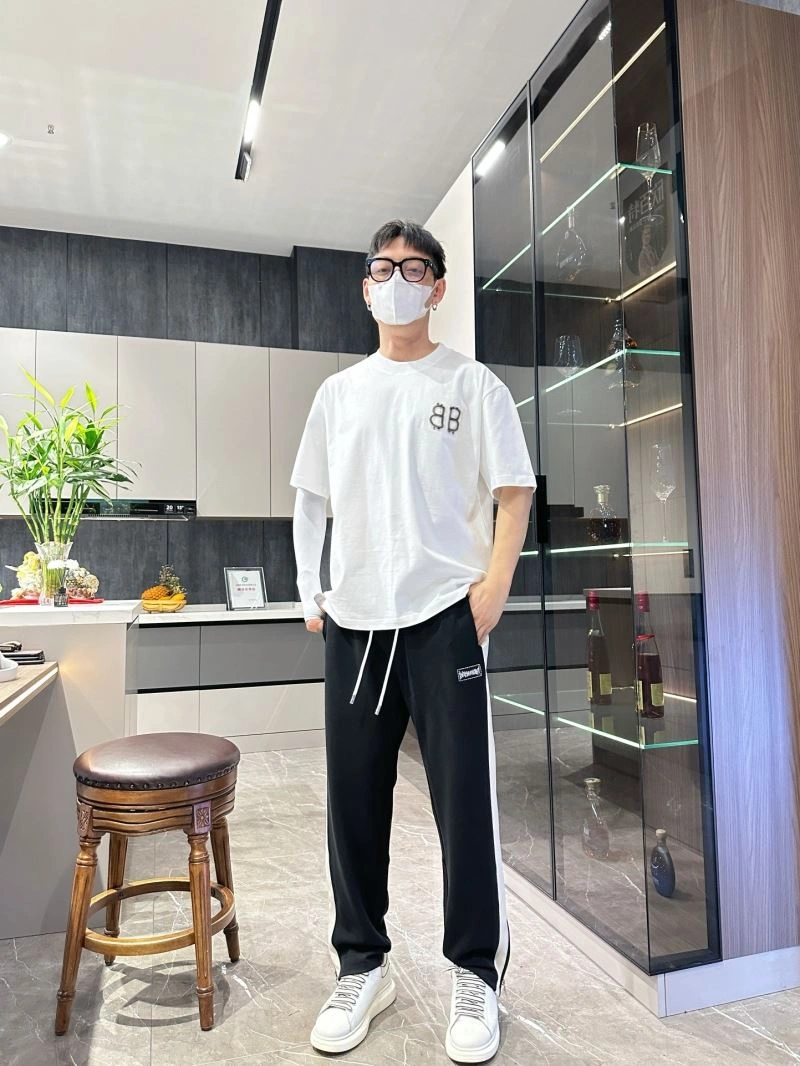 Balenciaga T-Shirts Unisex 96953