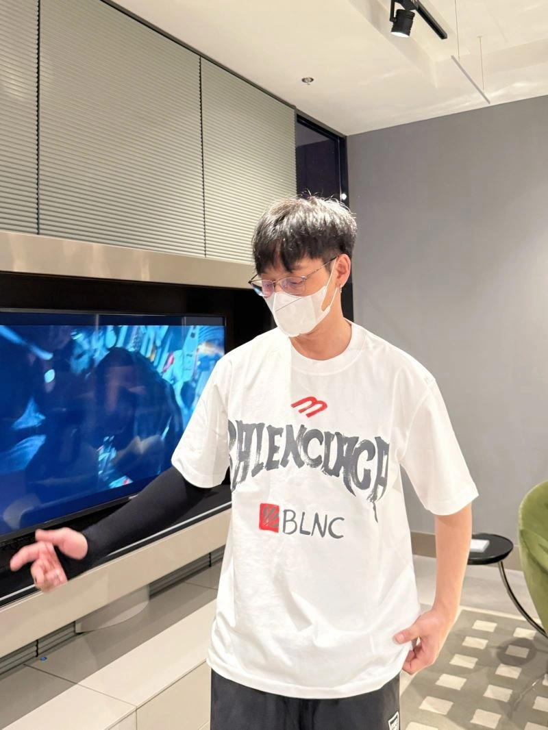 Balenciaga T-Shirts FastDry 96947