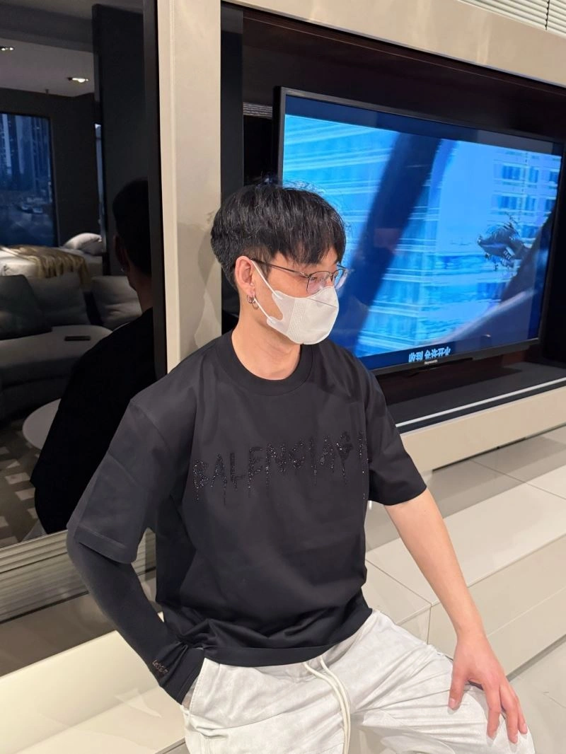 Popular Balenciaga T-Shirts 96946
