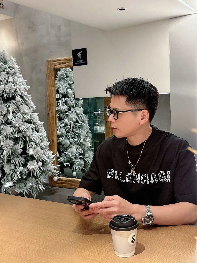 Balenciaga T-Shirts Seasonal 96928