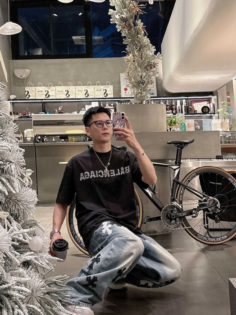 Balenciaga T-Shirts Seasonal 96928
