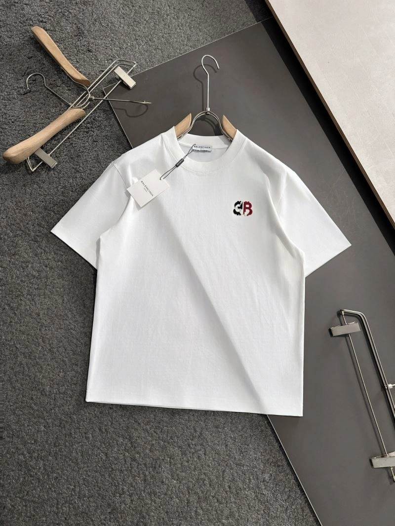 Versatile Balenciaga T-Shirts 96717