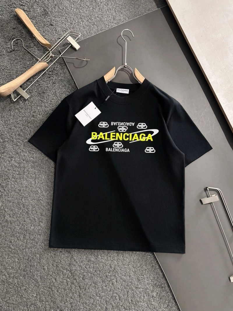 Balenciaga T-Shirts Durable 96744