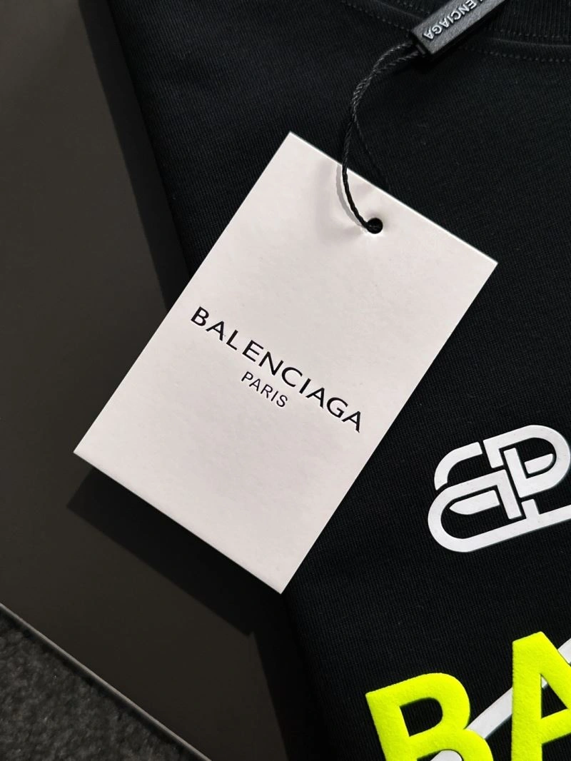 Balenciaga T-Shirts Durable 96744