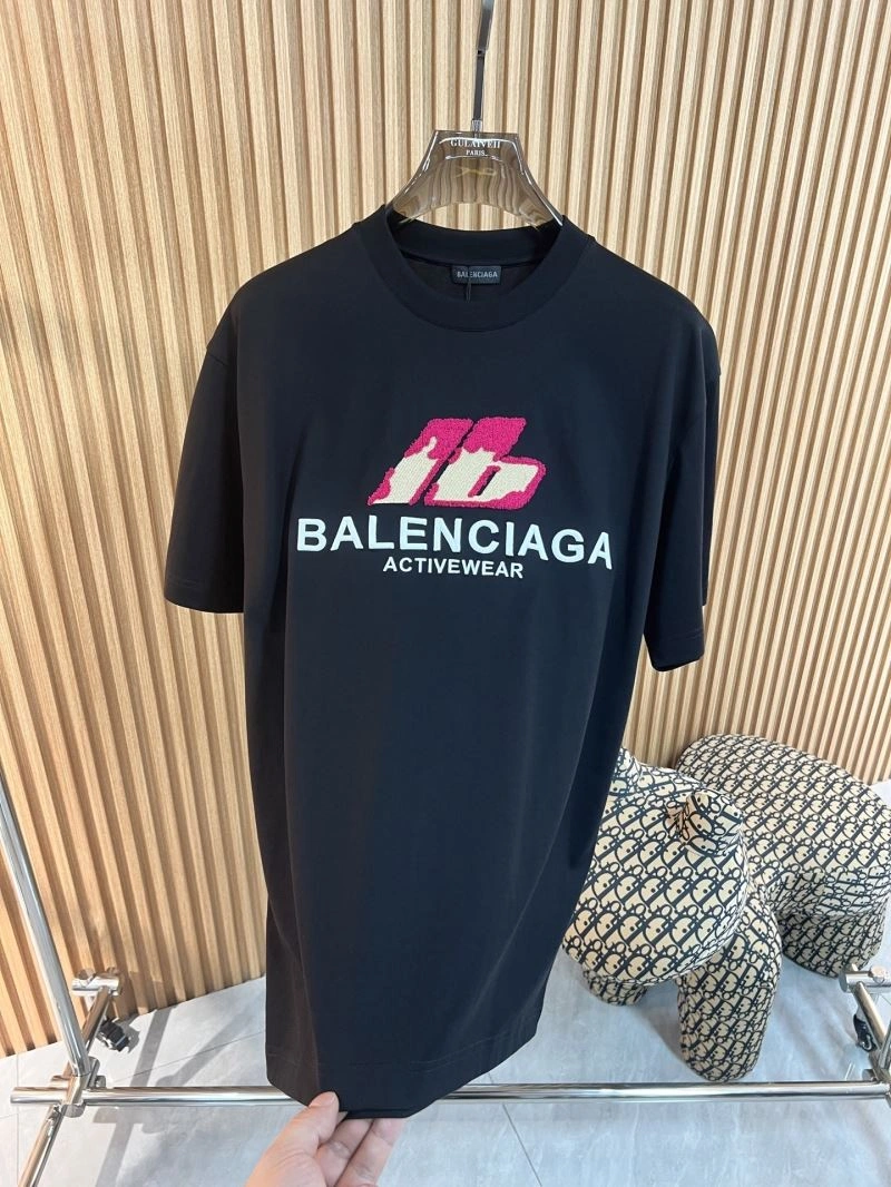 Flexible Balenciaga T-Shirts 96714