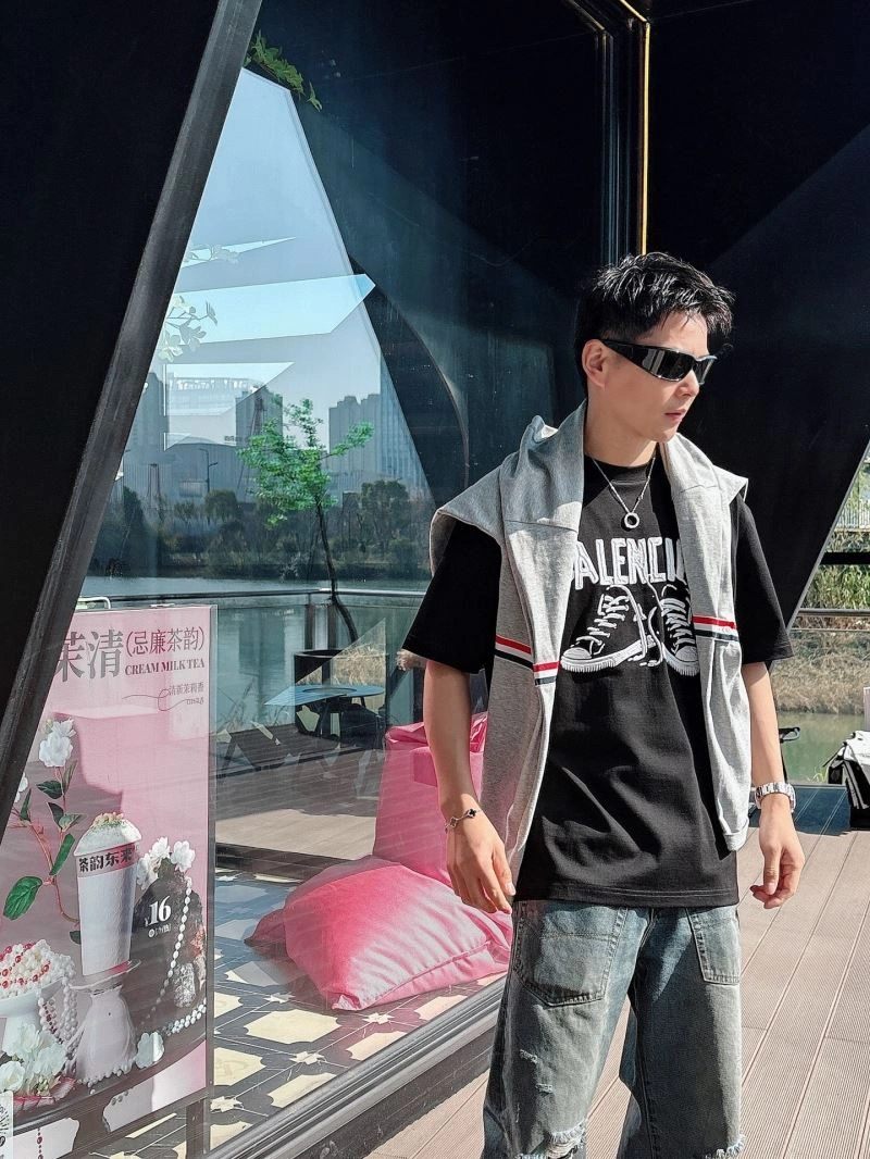 Balenciaga T-Shirts Youthful 96256