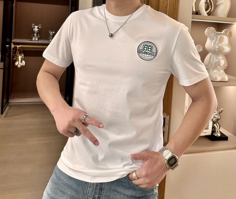 WellDesigned Balenciaga T-Shirts 96699