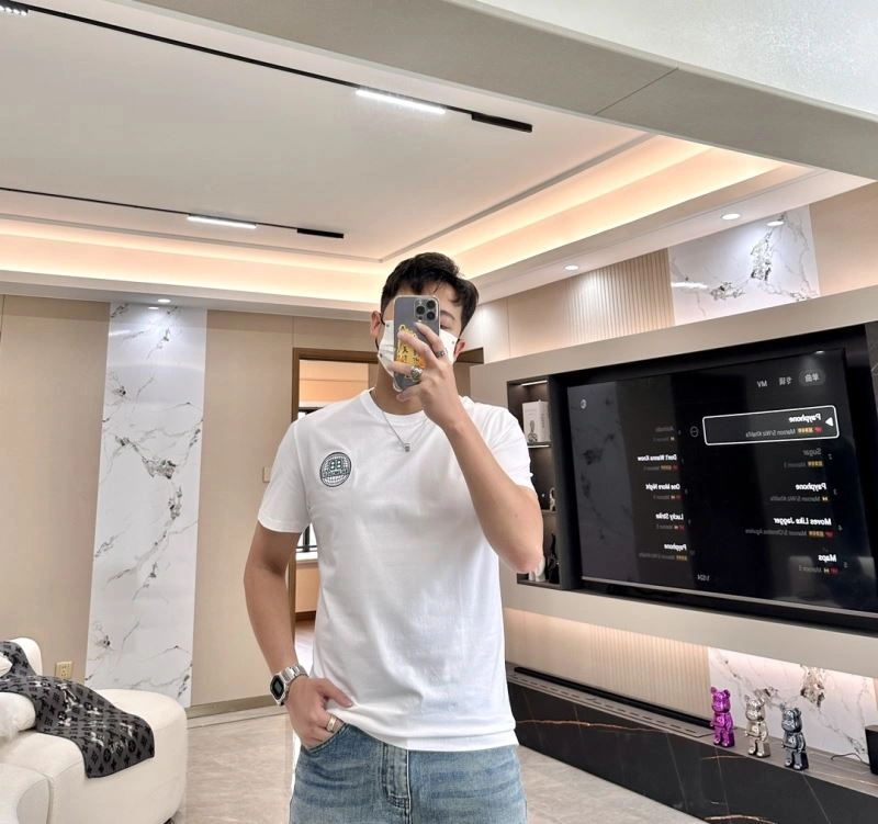 WellDesigned Balenciaga T-Shirts 96699