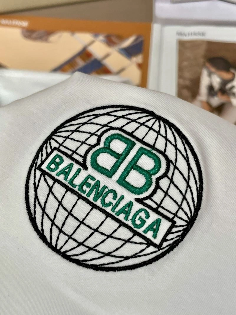WellDesigned Balenciaga T-Shirts 96699