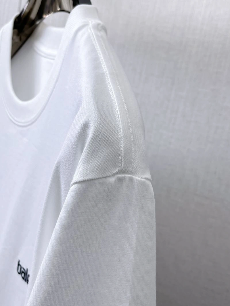 Elegant Balenciaga T-Shirts 96743