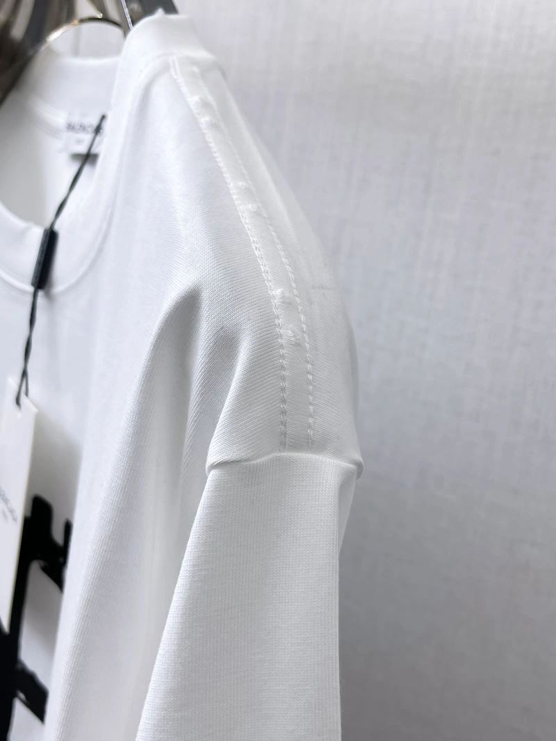Effortless Balenciaga T-Shirts 96666