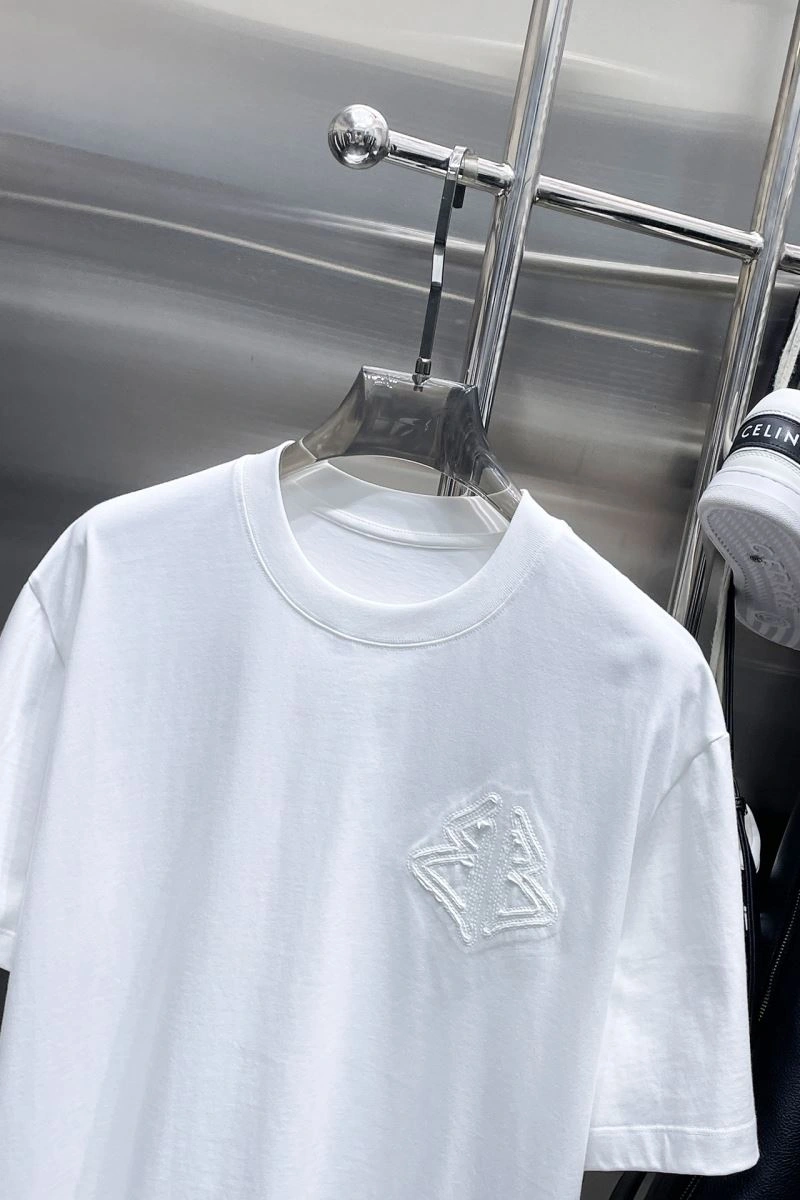 Versatile Balenciaga T-Shirts 96639