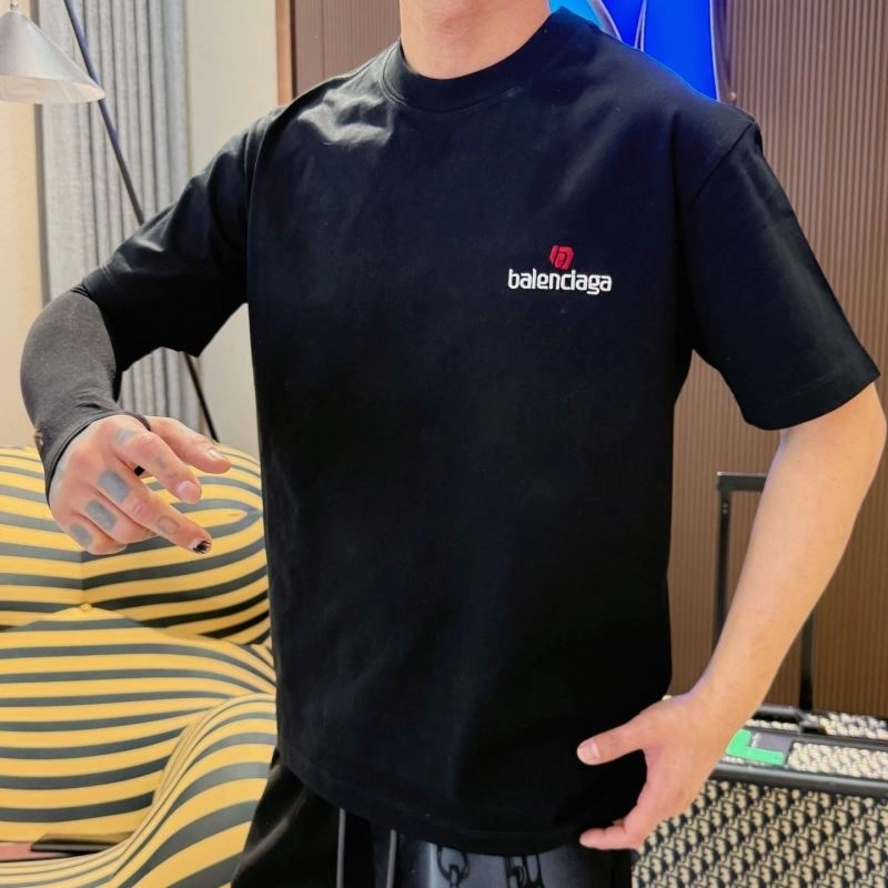Functional Balenciaga T-Shirts 96627