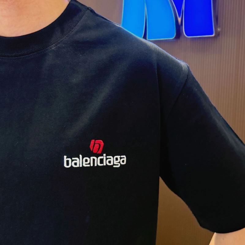 Functional Balenciaga T-Shirts 96627