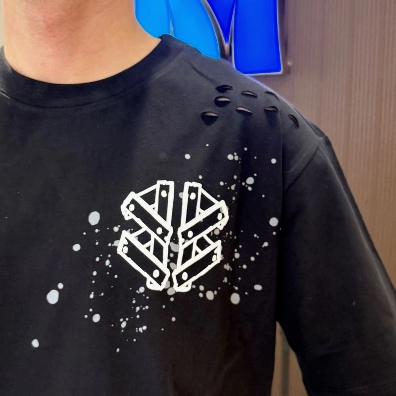 Trendsetting Balenciaga T-Shirts 96622