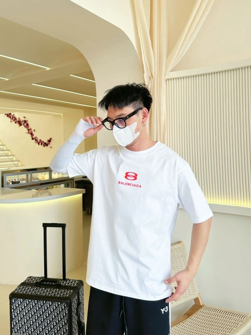 Cozy Balenciaga T-Shirts 96624