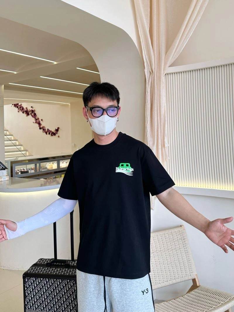 Lightweight Balenciaga T-Shirts 96655