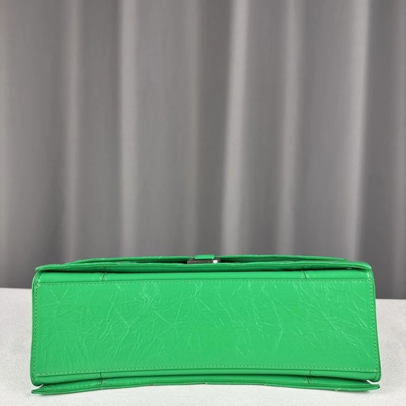 Breathable Balenciaga  Arc Crush Chain Bag - Medium Green Sand Clock Design 75290