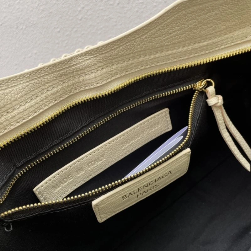 TravelReady Balenciaga Top Handle Bags 84790