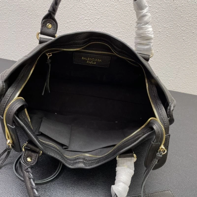 Versatile Balenciaga Top Handle Bags 84767