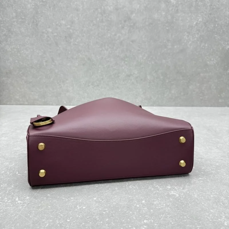 Balenciaga Top Handle Bags OnTrend 55786
