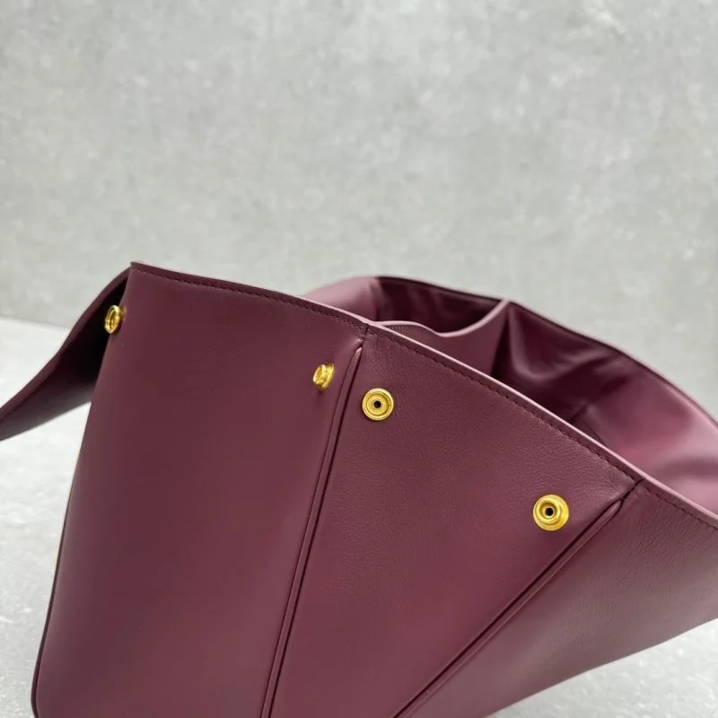 Balenciaga Top Handle Bags OnTrend 55786