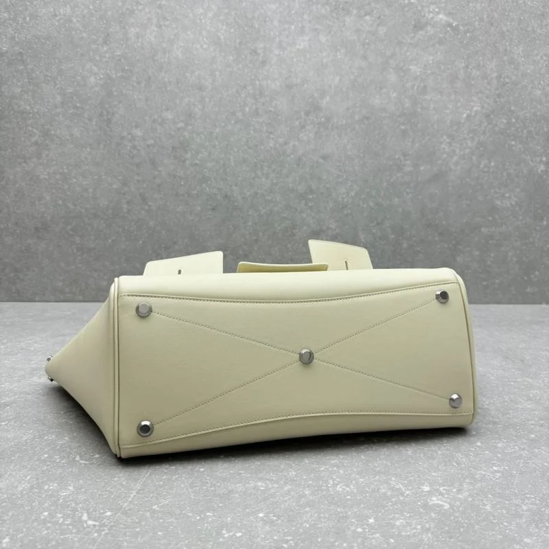 GoodFit Balenciaga Top Handle Bags 55768