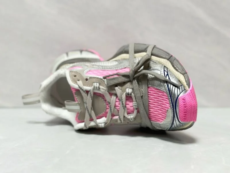 Resilient Balenciaga Track Shoes 16536
