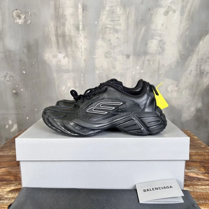 Balenciaga Track Shoes RelaxedFit 16531