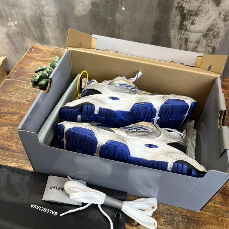 Balenciaga Track Shoes Durable 16506