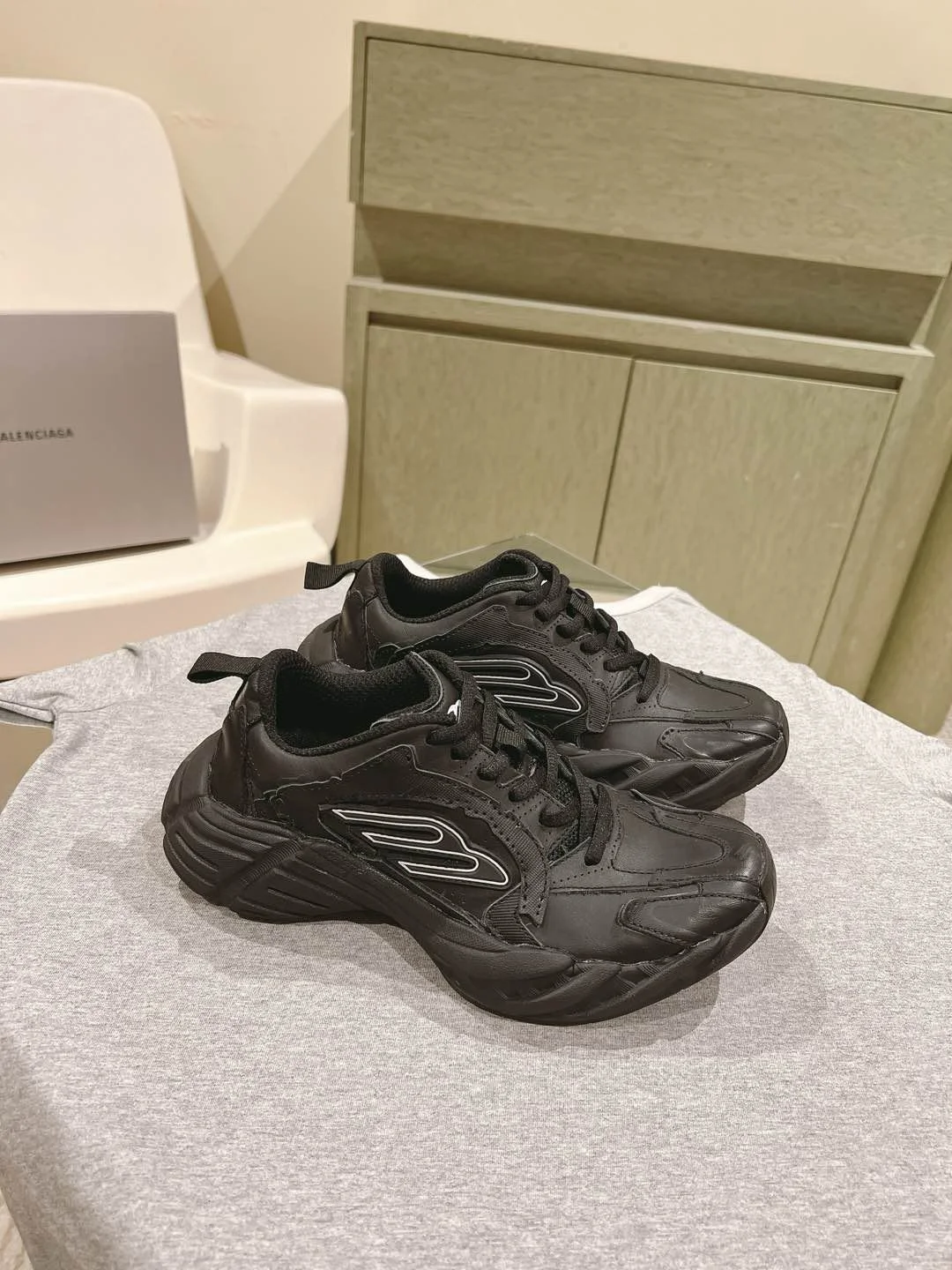 ComfortFit Balenciaga Track Shoes 16748