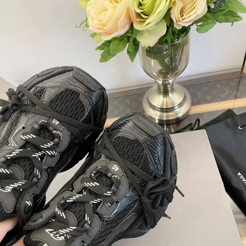 Balenciaga Track Shoes Stylish 16842