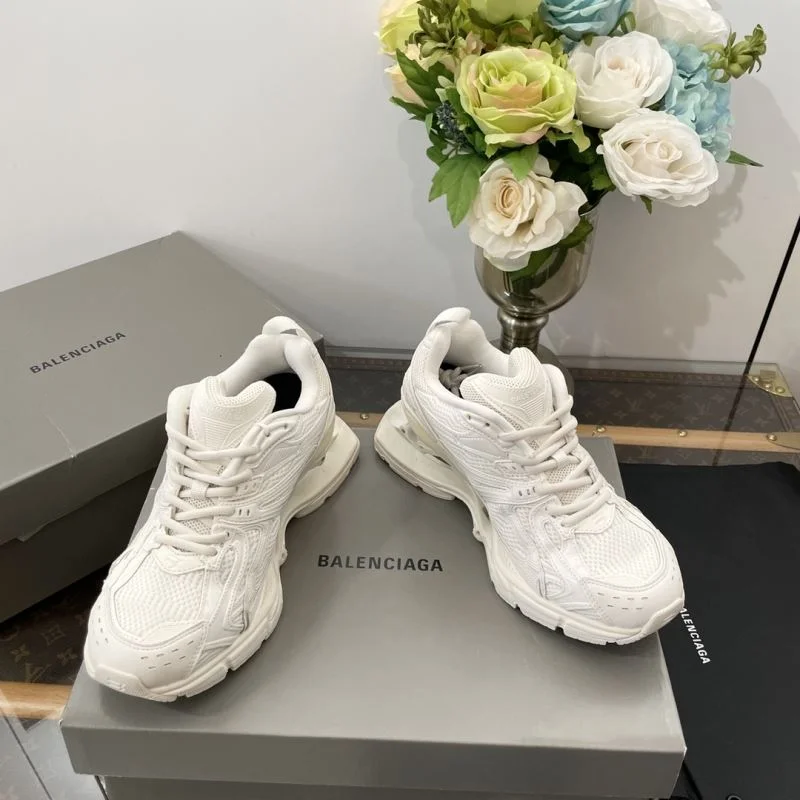 Vibrant Balenciaga Track Shoes 16887