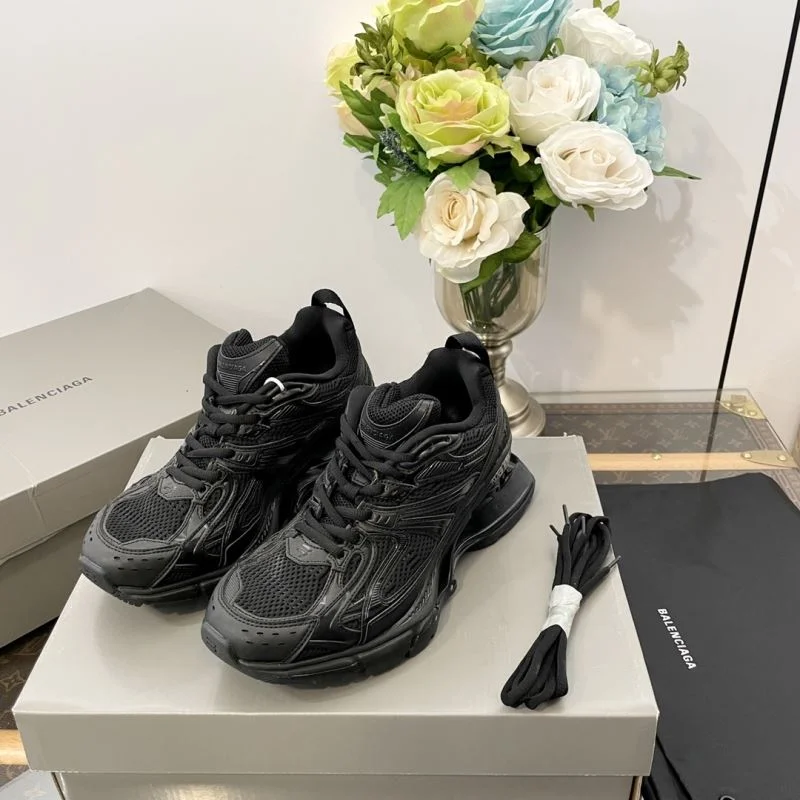 Vibrant Balenciaga Track Shoes 16889