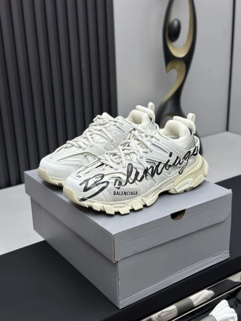 Modern Balenciaga Track Shoes 16960