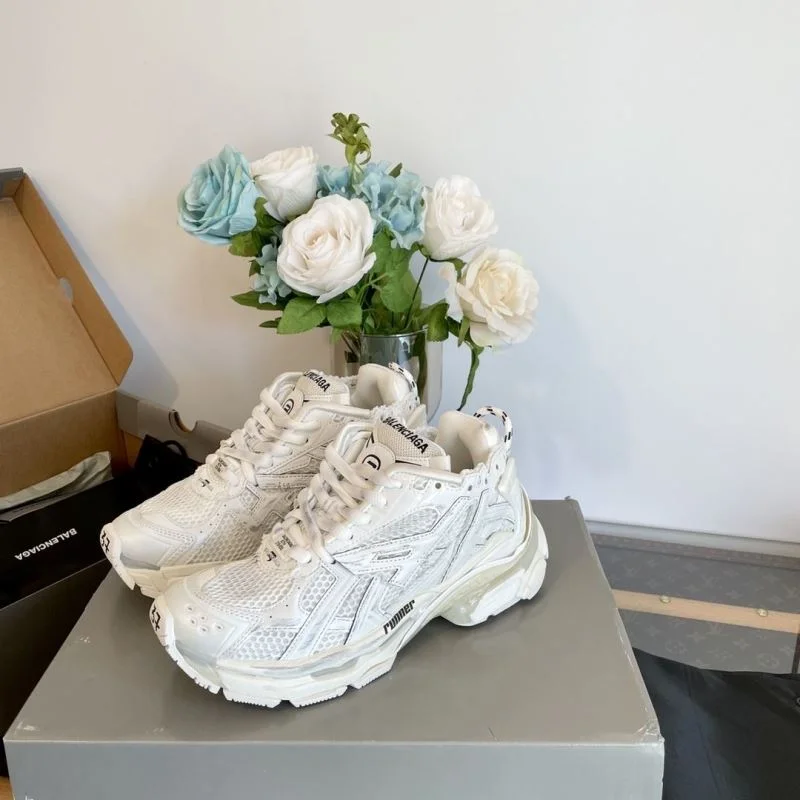 Snug Balenciaga Track Shoes 17001