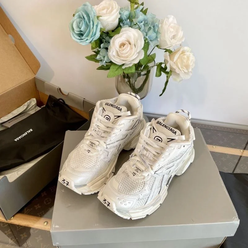 Snug Balenciaga Track Shoes 17001