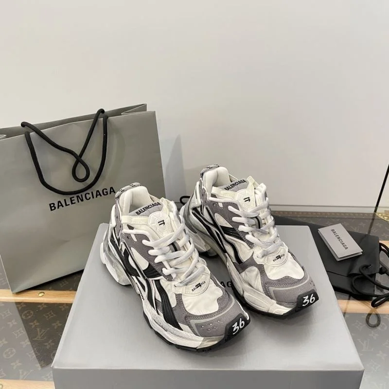 Elegant Balenciaga Track Shoes 16690