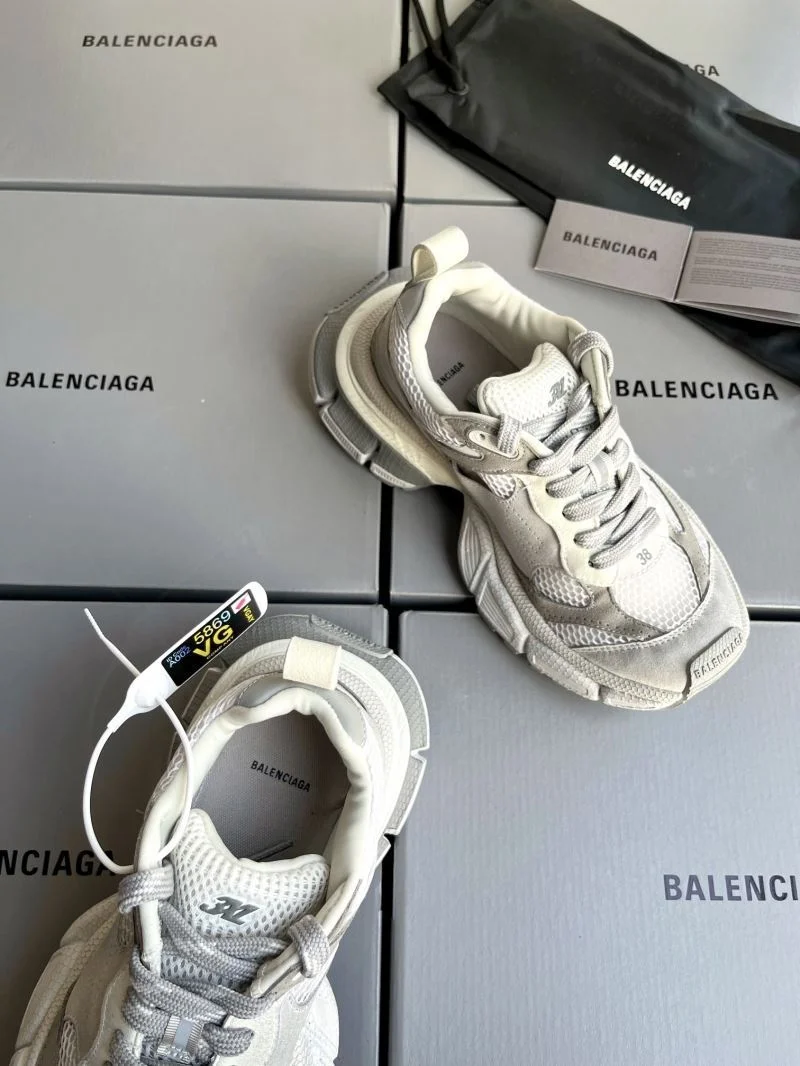 Flexible Balenciaga Track Shoes 16627