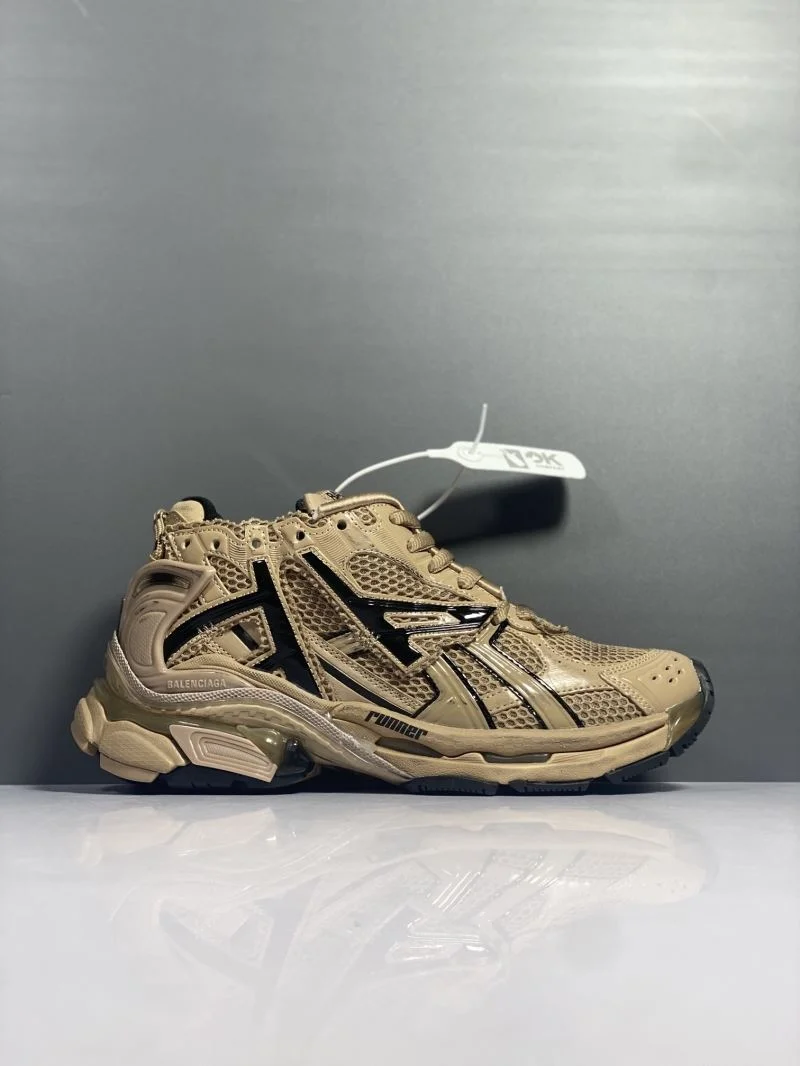 WellDesigned Balenciaga Track Shoes 16623