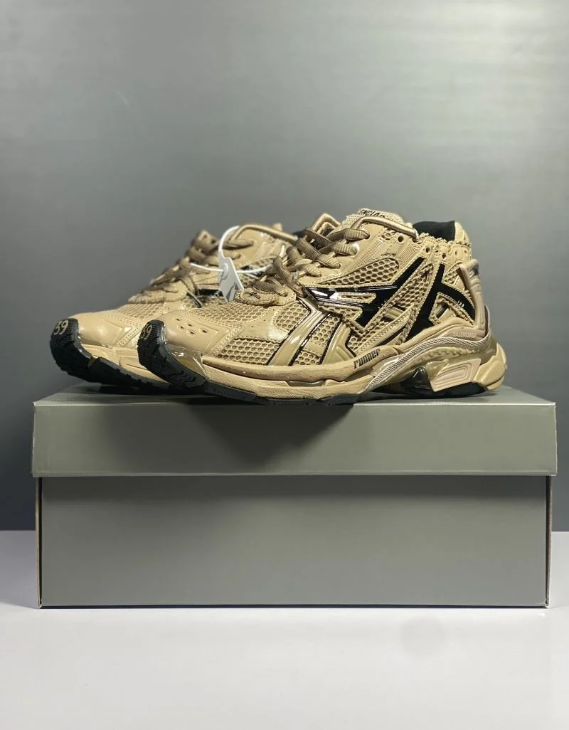 WellDesigned Balenciaga Track Shoes 16623