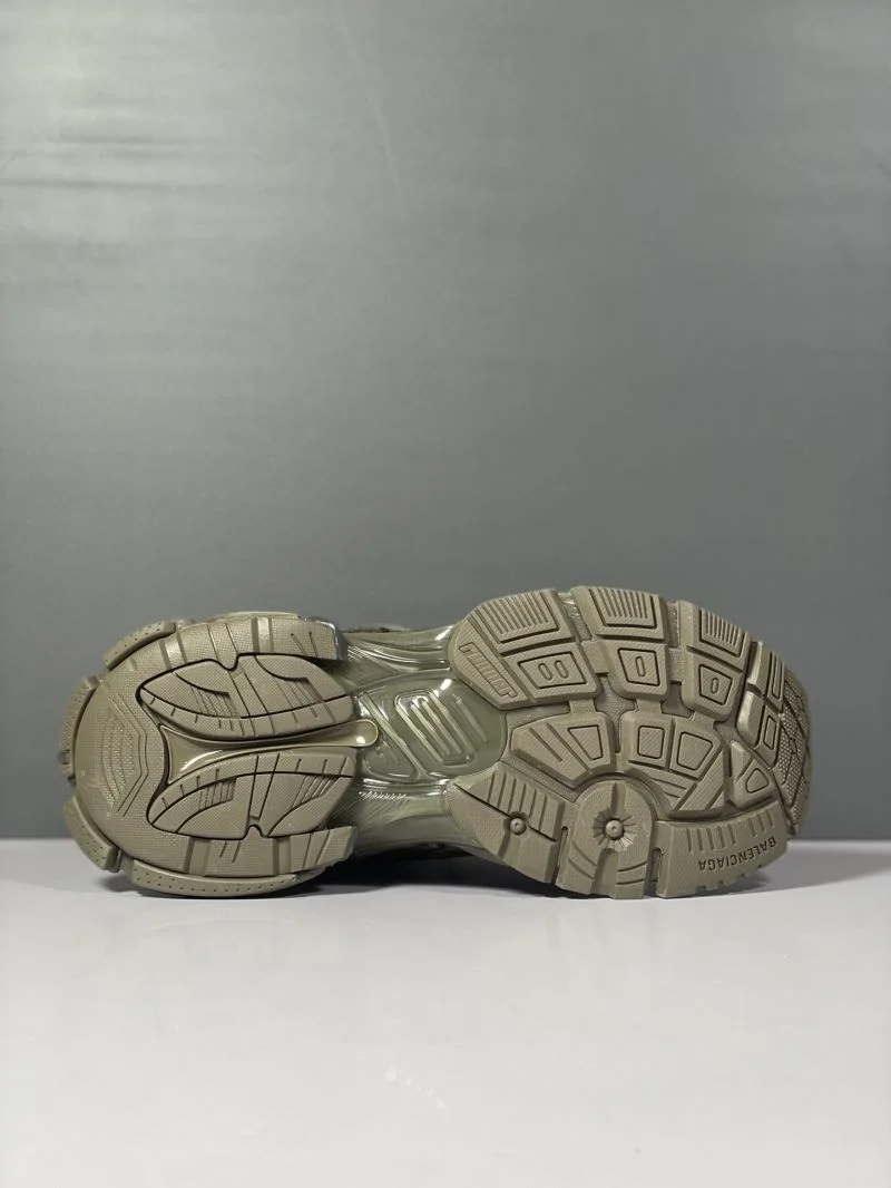 MoistureWicking Balenciaga Track Shoes 16620