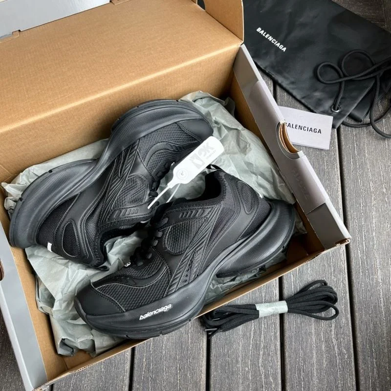 Balenciaga Track Shoes MoistureWicking 16584