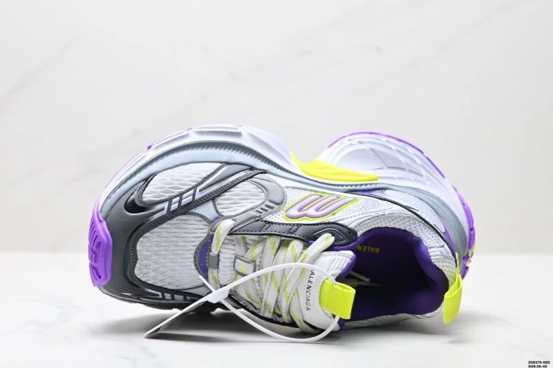 Balenciaga Track Shoes Snug 3861