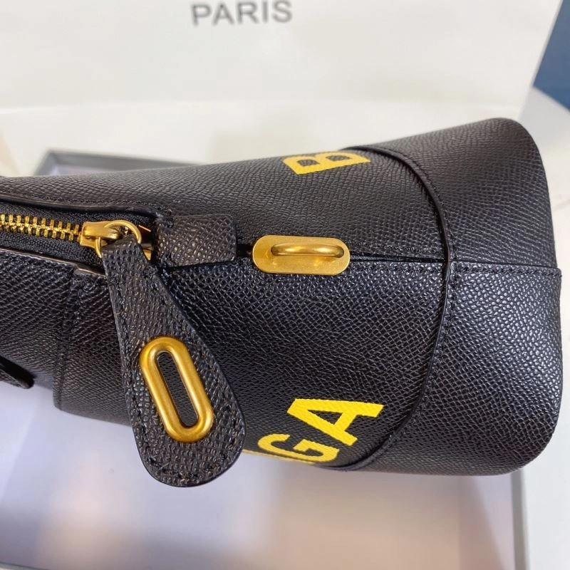 Balenciaga Trend-Defying Oversized Letter Shell Bag Upgraded 75224