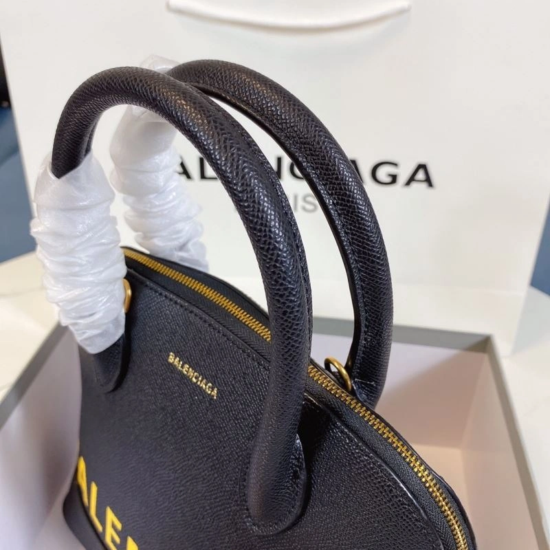 Balenciaga Trend-Defying Oversized Letter Shell Bag Upgraded 75224