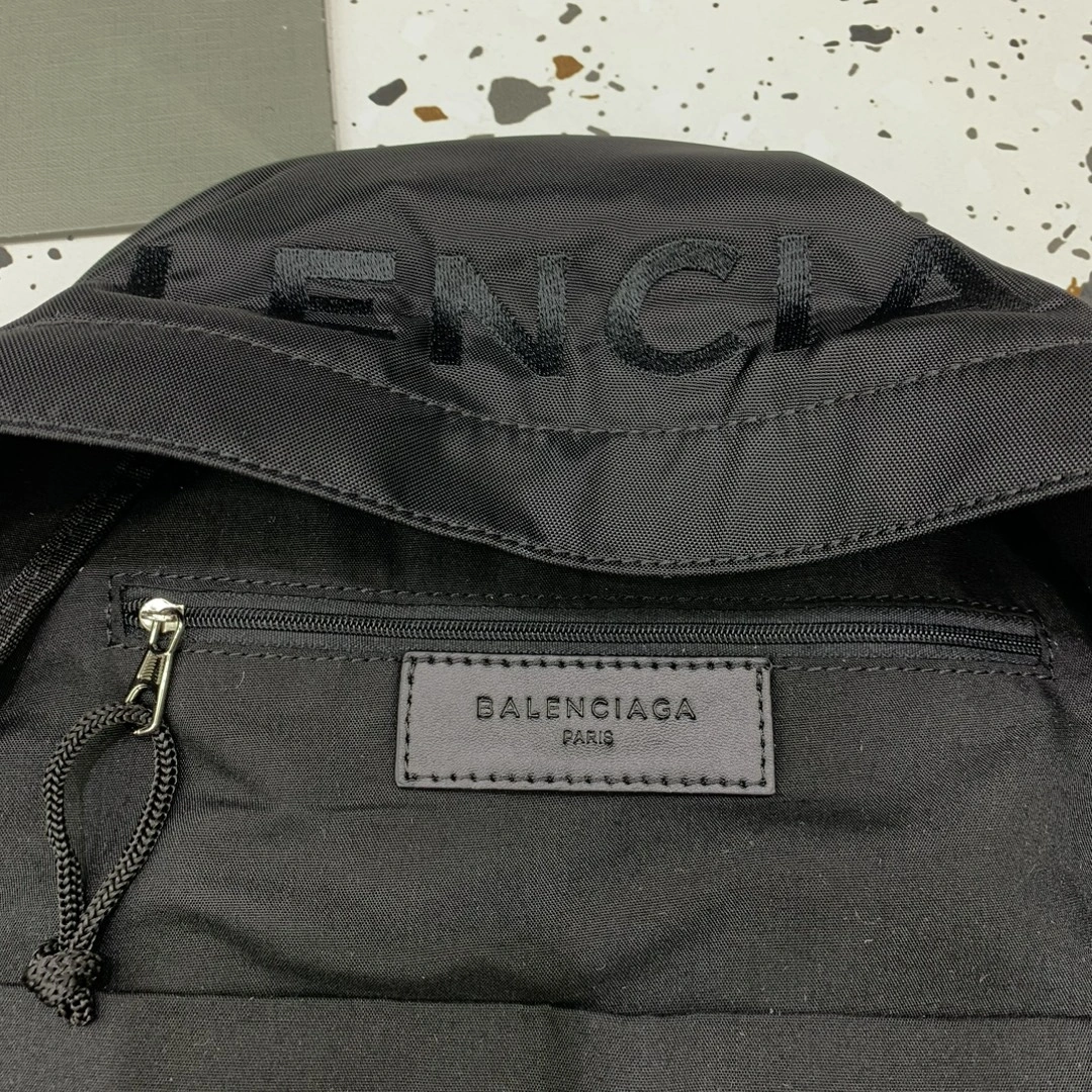 Balenciaga  Minimalist Backpack - Unisex High-End Street Style Compact 64703