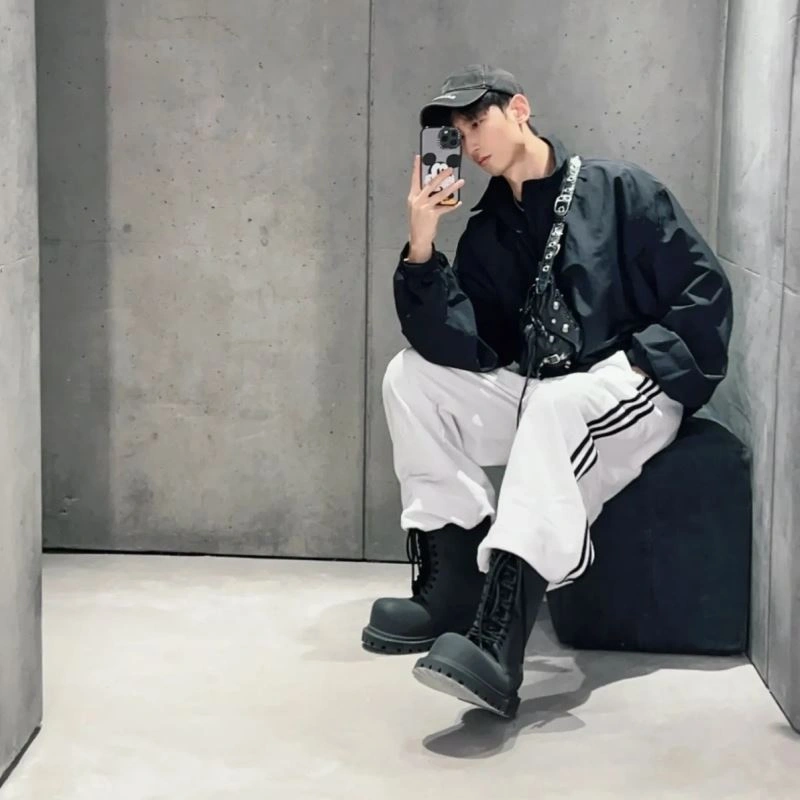 Balenciaga  Unisex Motorcycle Folding Waist Bag - Street Style OnTrend 78563