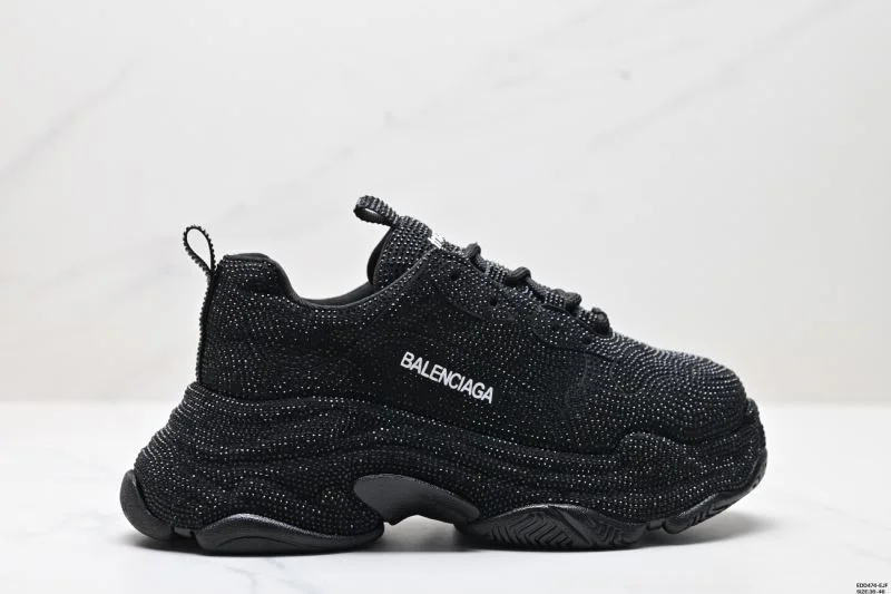 Effortless Balenciaga Triple S Series Shoes 3852