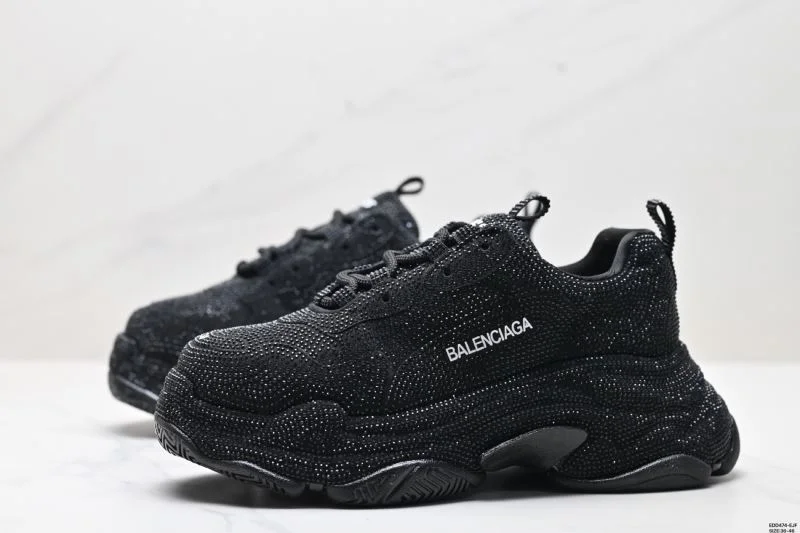 Effortless Balenciaga Triple S Series Shoes 3852